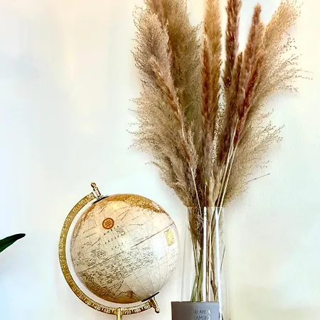 アパート Bricks House